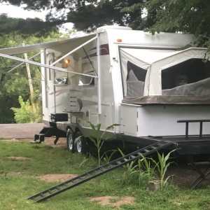 4X4TRLY2590103747 FOREST RIVER Rockwood Lite Weight Trailers VIN